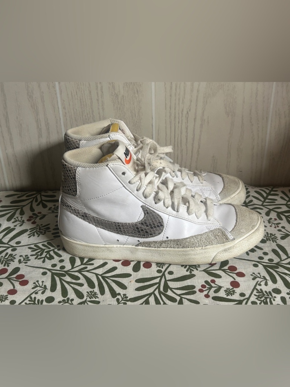 Nike Blazer Mid '77 Vintage "Snakeskin Swoosh Size 7 - Picture 2 of 10